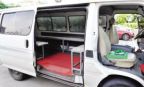 河北塘沽：轎車變校車 孩子安全成隱患