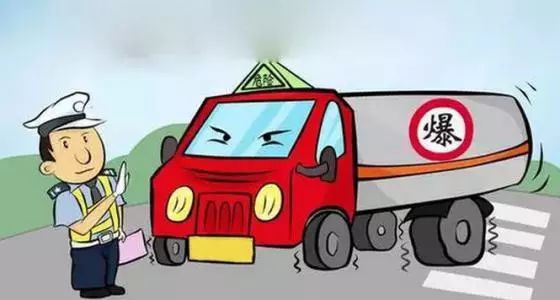 全市首例非法校車超載危險(xiǎn)駕駛案開庭，鄭其文檢察長出庭公訴