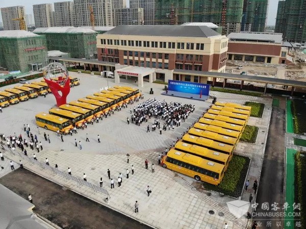 山東省：東營“油地”攜手共建 中通智慧校車服務(wù)無憂