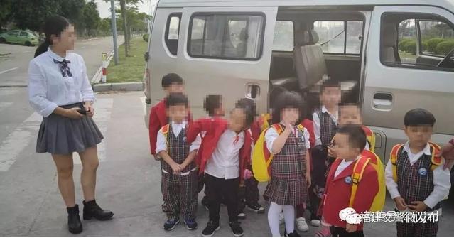 「預警提示」乘載13名幼兒的“黑校車”除了超員，駕駛人還……