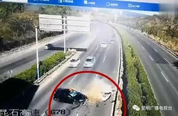 昆石高速公路倒車致7人受傷4車受損，只罰400元扣18分？