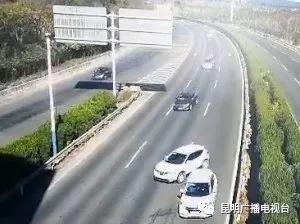 昆石高速公路倒車致7人受傷4車受損，只罰400元扣18分？