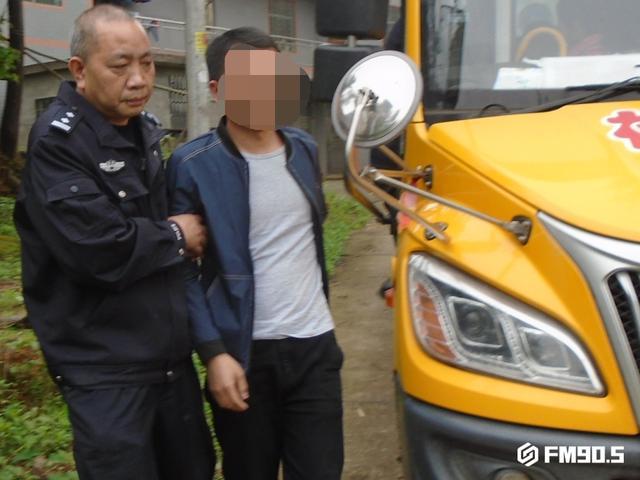 幼兒園校車塞滿31人，超員60%！司機被立案偵查