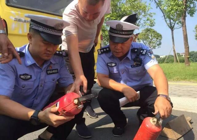 湘潭一校車司機酒駕心存僥幸“走捷徑”，交警蜀黍：沒想到吧？