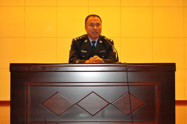 延吉：教育公安聯(lián)合管理 確保冬季校車安全運(yùn)行
