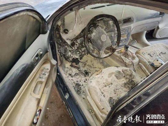 校車司機(jī)救火不留名 車主歷時(shí)一年尋恩人