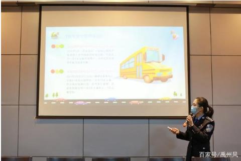 禹州市車(chē)管所為全市校車(chē)及其駕駛?cè)碎_(kāi)啟綠色通道