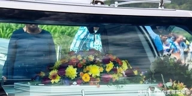 澳大利亞：3歲男孩被落在校車里6小時活活熱死，被發(fā)現(xiàn)時尸體仍系著安全帶