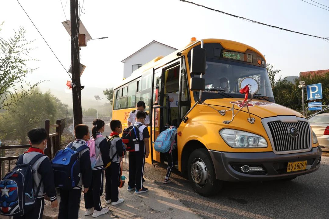 決勝百日｜校車開進大山深處 溫暖學(xué)生求學(xué)路