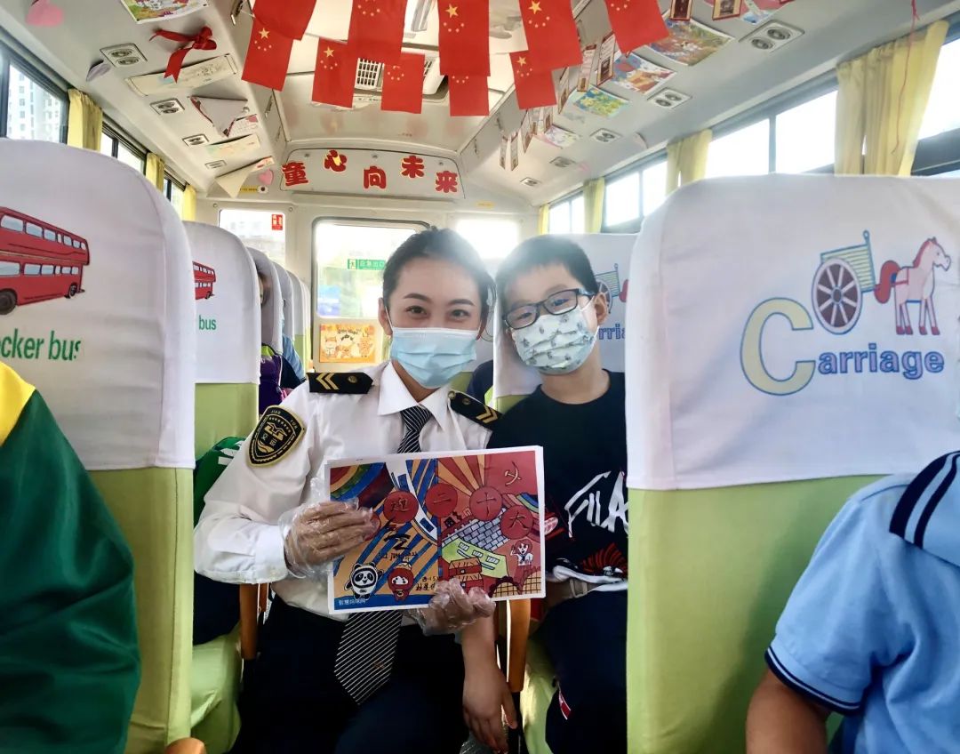 喜迎二十大 筑夢向未來 | 城運控股集團交運溫馨校車公司開展“校車上的思政課”