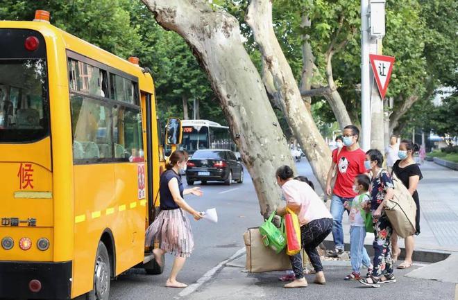 孩子下校車后發生意外誰來負責？