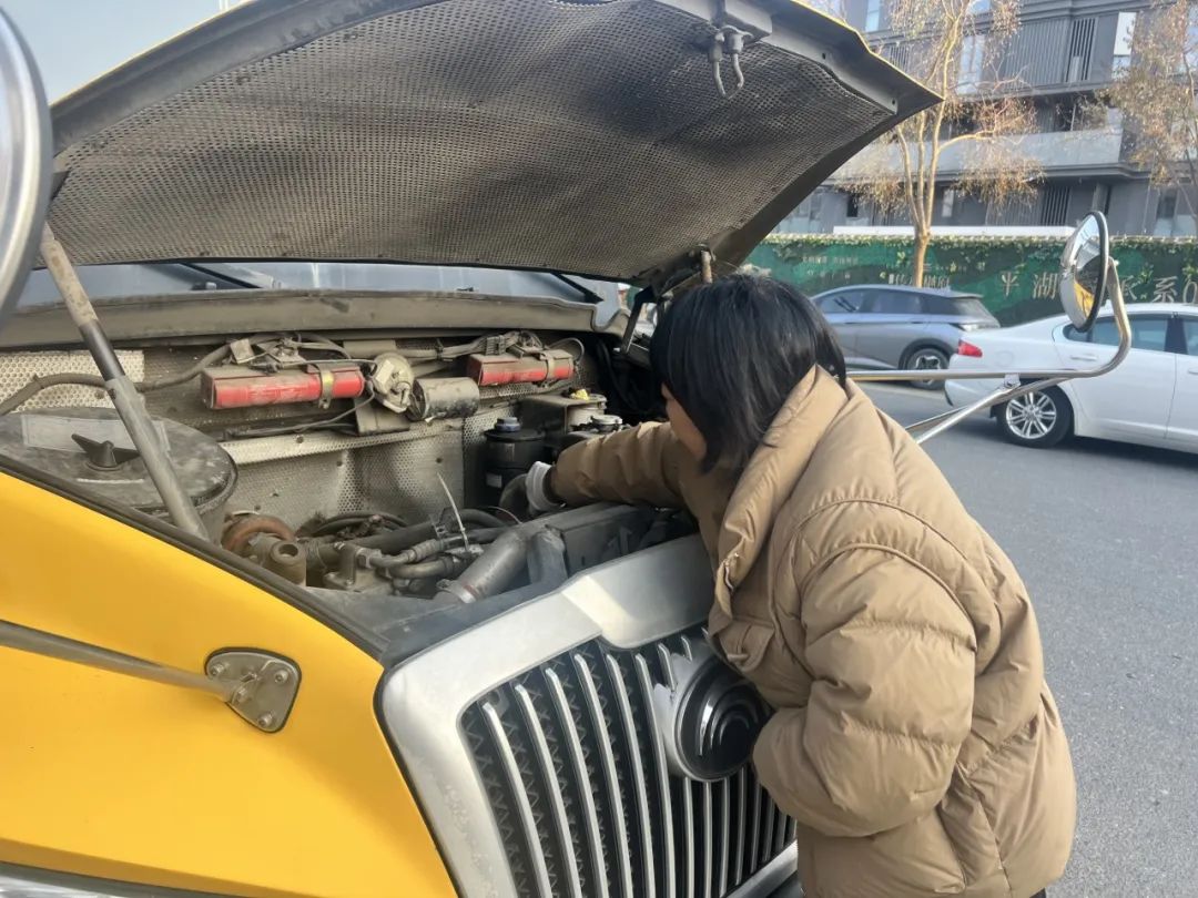 安全乘車，平安“童”行——記平湖市青鳥幼兒園校車安全應急演練活動
