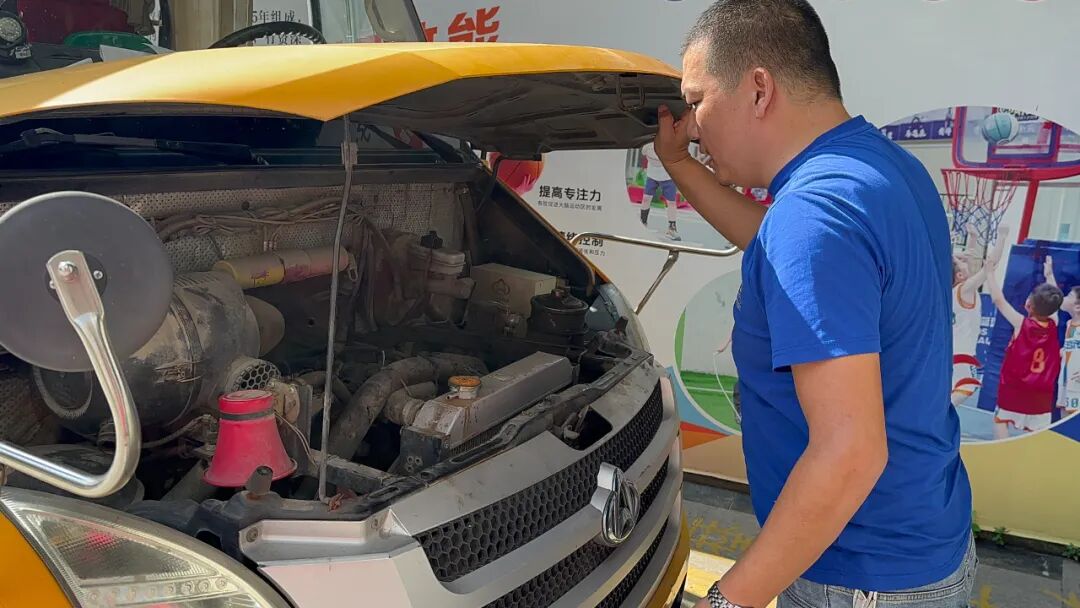 【平安校園】為愛護(hù)航,平安校車伴我行 ——石獅市恩啟頓幼兒園校車應(yīng)急疏散演練 【平安校園】為愛護(hù)航,平安校車伴我行 ——石獅市恩啟頓幼兒園校車應(yīng)急疏散演練