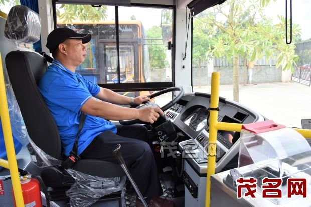 廣東茂名電白區即將開通水東城區學校21條專線校車