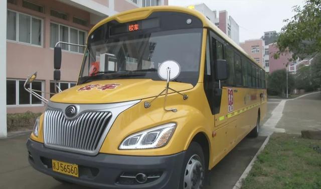 三門家長！定制校車來了，快來看有經過你家小區嗎？還可預約報名！