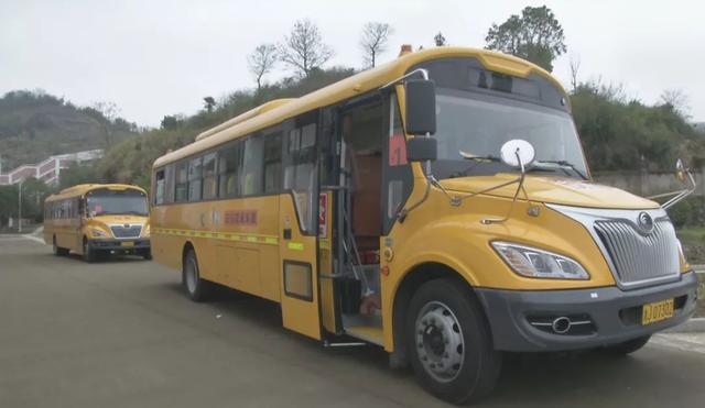 三門家長！定制校車來了，快來看有經過你家小區嗎？還可預約報名！