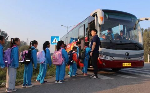 北京平谷開17條安全校車線路 覆蓋6所農(nóng)村學校