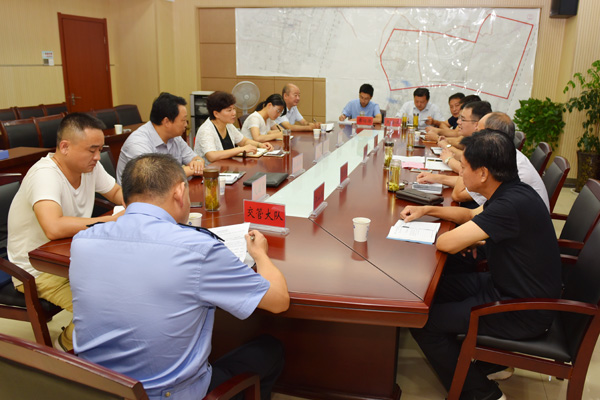 安徽安慶潛山縣考察學(xué)習(xí)同省份六安霍邱縣校車管理工作