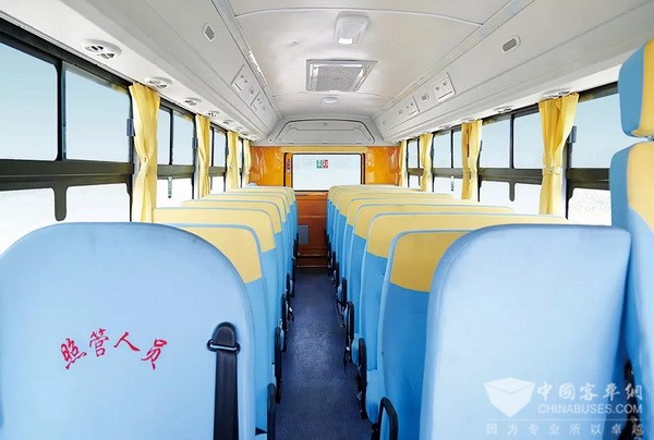 暑季“開門紅”，中通客車贏江蘇興化80臺(tái)校車訂單！