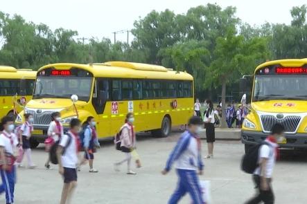 確保學生安全出行 贛榆打造“零補貼”校車模式