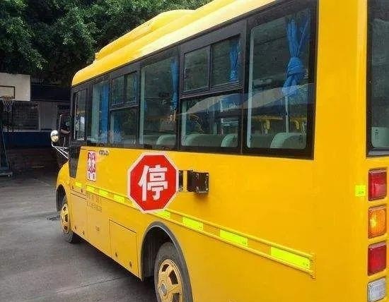 校車(chē)運(yùn)營(yíng)難，未來(lái)發(fā)展離不開(kāi)政府的大力扶持
